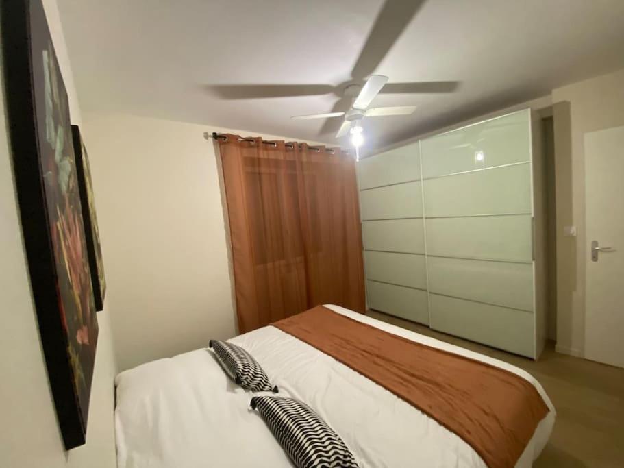 Appartement T2 Spacieux Et Equipe Mions Zewnętrze zdjęcie