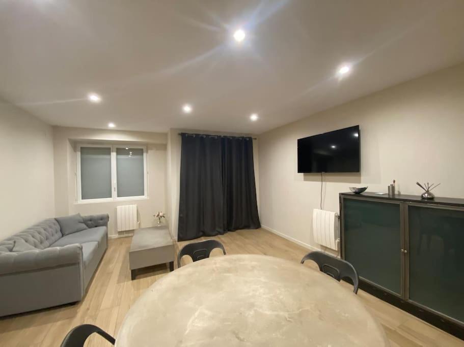 Appartement T2 Spacieux Et Equipe Mions Zewnętrze zdjęcie