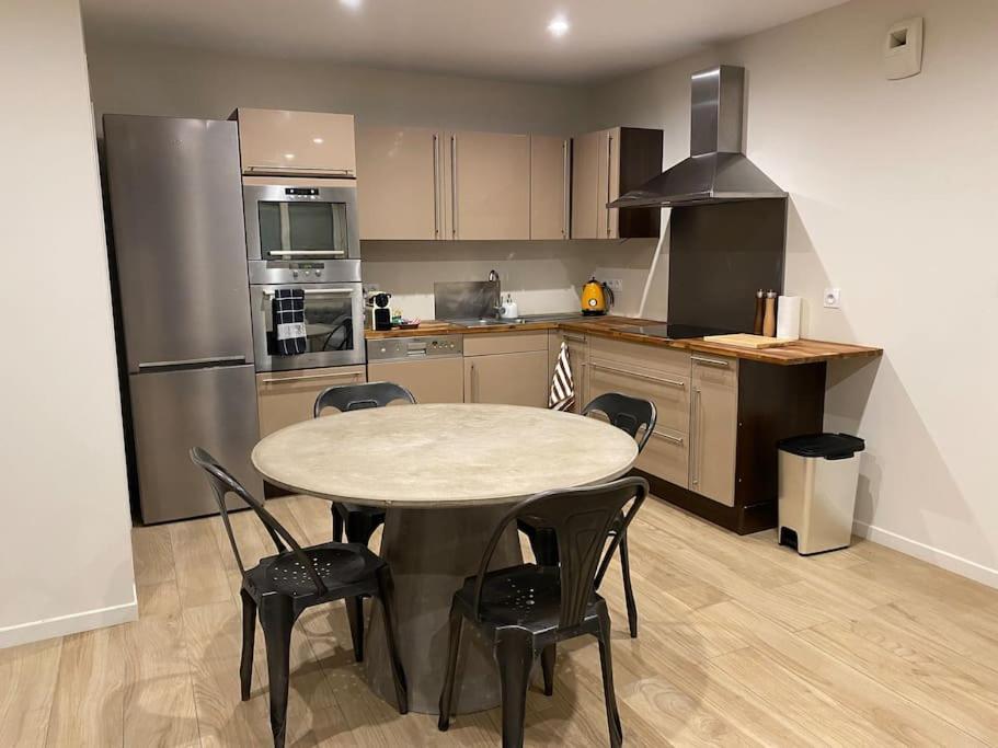 Appartement T2 Spacieux Et Equipe Mions Zewnętrze zdjęcie